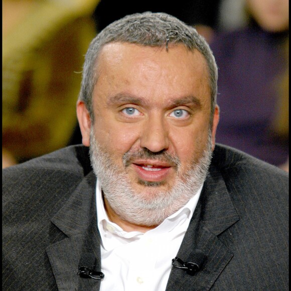 Dominique Farrugia sur le plateau de ' Vivement Dimanche ' 14/01/2004 - PARIS