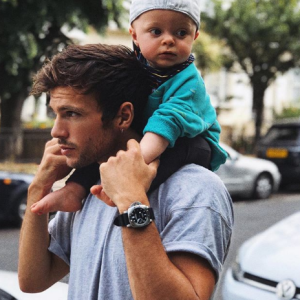 Hugo Philip avec son fils Marlon sur les épaules, Instagram, le 2 juin 2019