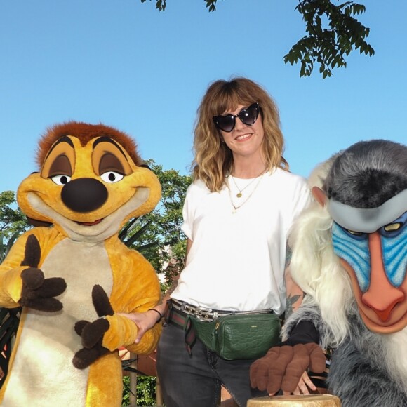 Daphné Bürki au photocall du "Roi Lion" dans le cadre du Festival du Roi Lion et de la Jungle à Disneyland Paris. Marne-la-Vallée, le 29 juin 2019. © Christophe Clovis