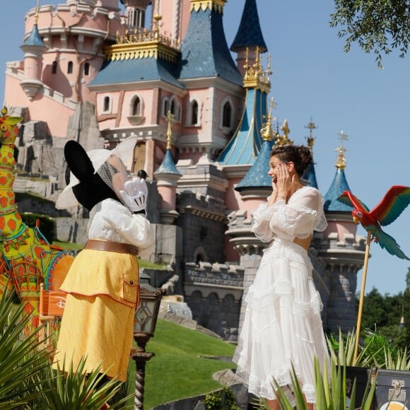 Katie Holmes au photocall "Jungle Book Jive" dans le cadre du Festival du Roi Lion et de la Jungle à Disneyland Paris. Marne-la-Vallée, le 29 juin 2019. © Christophe Clovis