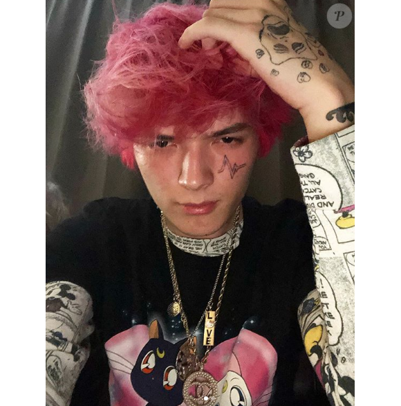 Hella Sketchy sur Instagram.