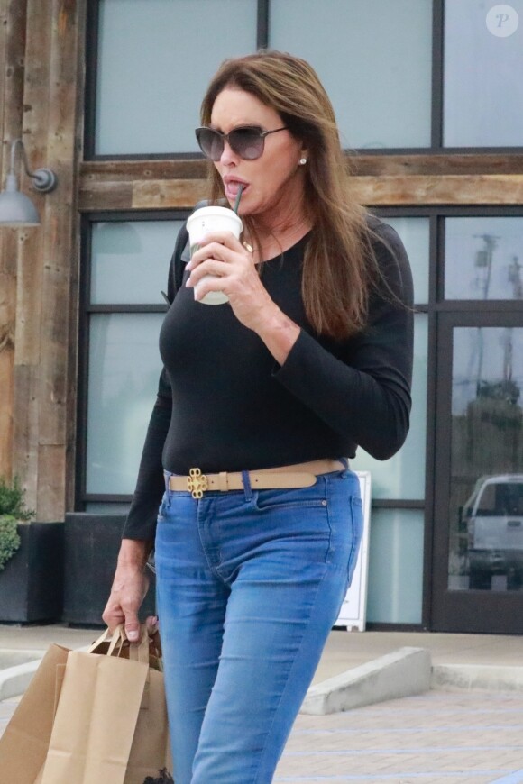 Caitlyn Jenner est allée chercher un café à emporter à Los Angeles, le 5 juin 2019.
