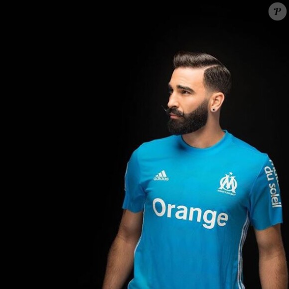 Adil Rami fier de porter les couleurs de l'Olympique de Marseille. Instagram, le 20 mai 2018.