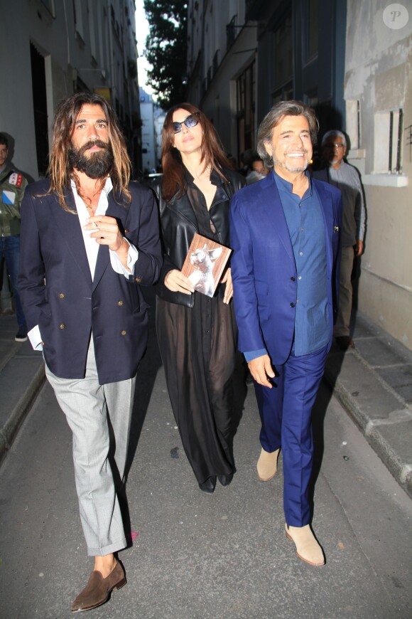 Monica Bellucci et son compagnon Nicolas Lefebvre, Alexandre Zouari - After-party de l'exposition "Curiosités" de Rose de Ganay à Paris le 6 juin 2019. © Philippe Baldini/Bestimage