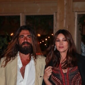 Monica Bellucci (habillée en Dior) et son compagnon Nicolas Lefebvre - People à la sortie de la soirée "Dior Vogue" chez "Fred l'écailler" lors du 72ème Festival International du Film de Cannes, le 15 mai 2019.