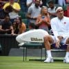 Roger Federer lors de son match contre Lloyd Harris à Wimbledon le 2 juillet 2019.