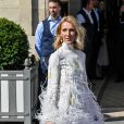 Céline Dion sort de l'hôtel de Crillon pour se rendre au défilé de mode Haute-Couture automne-hiver 2019/2020 Valentino à Paris le 3 juillet 2019.
