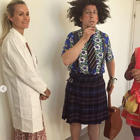 Laeticia Hallyday a passé la journée du 4 juillet 2019 à l'hôpital Armand-Trousseau, à Paris, pour son association La bonne étoile, avec des clowns de l'association Le rire Médecin.
