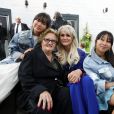 Exclusif - Prix Spécial - No web - Elyette Boudou (Mamie Rock), Laeticia Hallyday et ses filles Jade et Joy - Laeticia Hallyday reçoit la médaille de la ville de Toulouse en compagnie de ses filles et d'Elyette Boudou avant de quitter l'Esplanade Johnny Hallyday. Laeticia Hallyday et ses filles Jade et Joy sont venues inaugurer une esplanade portant le nom de Johnny Hallyday située en face du Zénith de Toulouse, le 15 juin 2019, date hautement symbolique puisque le rockeur aurait eu 76 ans. © Dominique Jacovides/Bestimage