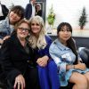 Exclusif - Prix Spécial - No web - Elyette Boudou (Mamie Rock), Laeticia Hallyday et ses filles Jade et Joy - Laeticia Hallyday reçoit la médaille de la ville de Toulouse en compagnie de ses filles et d'Elyette Boudou avant de quitter l'Esplanade Johnny Hallyday. Laeticia Hallyday et ses filles Jade et Joy sont venues inaugurer une esplanade portant le nom de Johnny Hallyday située en face du Zénith de Toulouse, le 15 juin 2019, date hautement symbolique puisque le rockeur aurait eu 76 ans. © Dominique Jacovides/Bestimage