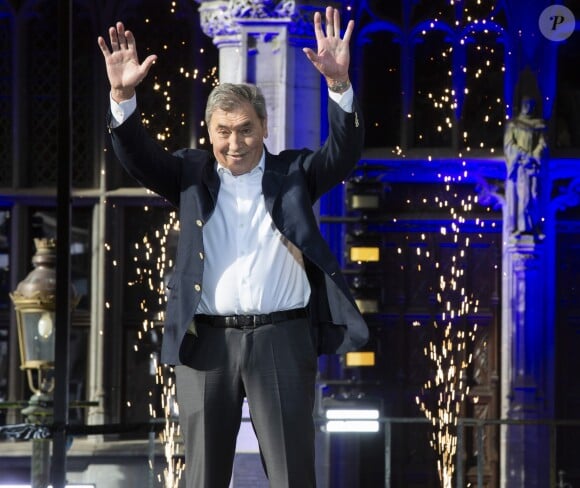 Eddy Merckx, le plus grand champion de l'histoire du cyclisme, honoré sur la Grand Place de Bruxelles, lors de la présentation des équipes lors pour la 106ème édition du Tour de France le 4 juillet 2019.