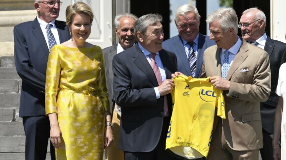 Mathilde de Belgique: La reine en mode maillot jaune pour Eddy Merckx et le Tour