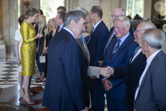 Le roi Philippe de Belgique et sa femme la reine Mathilde de Belgique ont reçu le champion Eddy Merckx et sa famille à l'occasion du 50ème anniversaire de sa première victoire dans le Tour de France le 5 juillet 2019 au château de Laeken à Bruxelles à la veille du départ du Tour 2019.