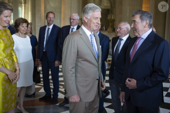 Le roi Philippe de Belgique et sa femme la reine Mathilde de Belgique ont reçu le champion Eddy Merckx et sa famille à l'occasion du 50ème anniversaire de sa première victoire dans le Tour de France le 5 juillet 2019 au château de Laeken à Bruxelles à la veille du départ du Tour 2019.