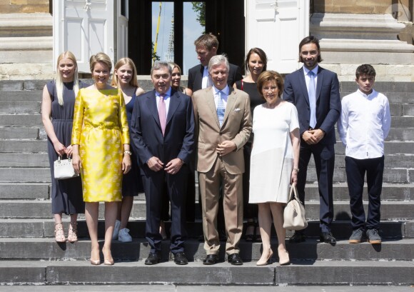 Le roi Philippe de Belgique et sa femme la reine Mathilde de Belgique ont reçu le champion Eddy Merckx et sa famille à l'occasion du 50ème anniversaire de sa première victoire dans le Tour de France le 5 juillet 2019 au château de Laeken à Bruxelles à la veille du départ du Tour 2019.