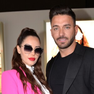 Nabilla Benattia (enceinte) et son mari Thomas Vergara - Nabilla Benattia présente sa collaboration pour les lunettes Quay Australia sur la plage Magnun lors du 72ème Festival International du Film de Cannes, le 18 mai 2019. ©Veeren / Bestimage