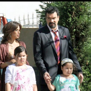 Eva Longoria, Ricardo Chavira et Madison De La Garza sur le tournage de Desperate Housewives, à Burbank. Le 6 avril 2009