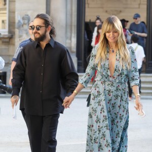 Heidi Klum et son fiancé Tom Kaulitz arrivent au défilé Haute Couture Valentino collection Automne-Hiver 2019/20 à l'hôtel Salomon de Rothschild à Paris, France, le 3 juillet 2019. © Veeren-ClovisBestimage