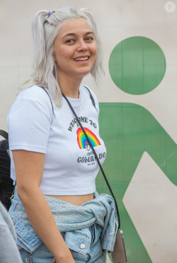 Louane est venue assister au concert de son amie Angèle pendant le Main Square Festival à Arras en France, le 5 juillet 2019.