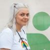 Louane est venue assister au concert de son amie Angèle pendant le Main Square Festival à Arras en France, le 5 juillet 2019.