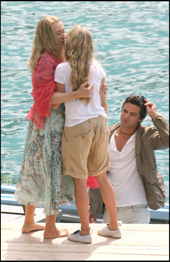 Exclusif - Meryl Streep et Juan Pablo di Pace sur le tournage de Mamma Mia ! en Grèce, le 14 septembre 2012