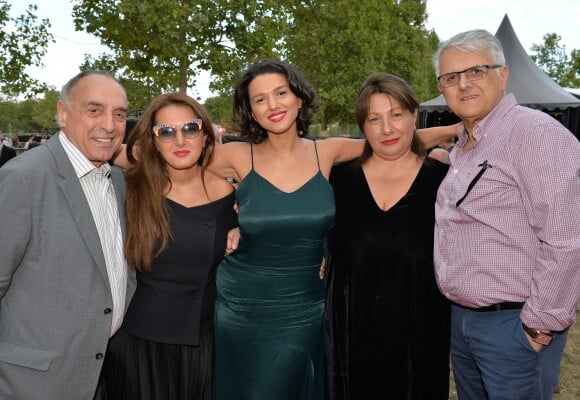 Exclusif - Khatia Buniatishvili et sa famille - Concert de Paris sur le Champ de Mars à l'occasion de la Fête Nationale à Paris le 14 juillet 2019. © Gorassini-Perusseau-Ramsamy/Bestimage