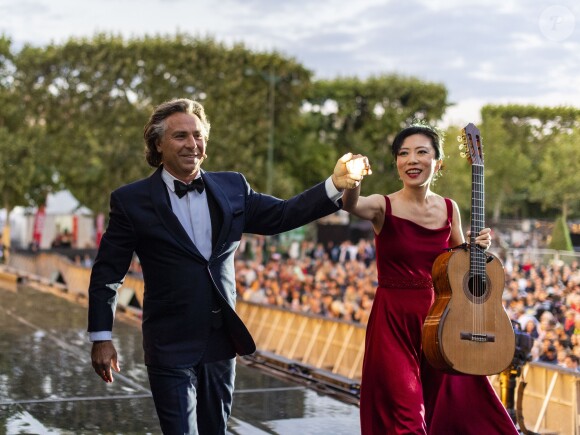 Exclusif - Roberto Alagna et Xuefei Yang - Concert de Paris sur le Champ de Mars à l'occasion de la Fête Nationale à Paris le 14 juillet 2019. © Gorassini-Perusseau-Ramsamy/Bestimage