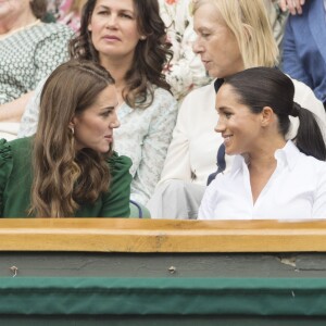 Catherine (Kate) Middleton, duchesse de Cambridge, Meghan Markle, duchesse de Sussex, et Pippa Middleton dans les tribunes lors de la finale femme de Wimbledon "Serena Williams - Simona Halep (2/6 - 2/6) à Londres, le 13 juillet 2019. © Ray Tang/London News Pictures via Zuma Press/Bestimage