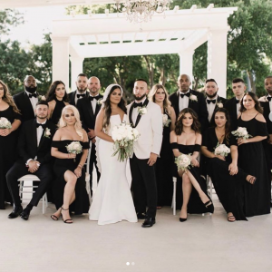 Selena Gomez demoiselle d'honneur noire lors du mariage de sa cousine le 19 juillet 2019.