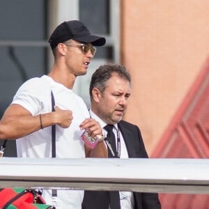 Exclusif - Cristiano Ronaldo, sa compagne Georgina Rodriguez et ses enfants Alana Martina dos Santos Aveiro, Cristiano Jr, Eva Maria Dos Santos, Mateo Ronaldo embarquent dans un jet privé après avoir passé une semaine au dans l'hôtel cinq étoiles Westin Resort Costa Navarino, à l'aéroport de Kalamata en Grèce, le 18 juin 2019.