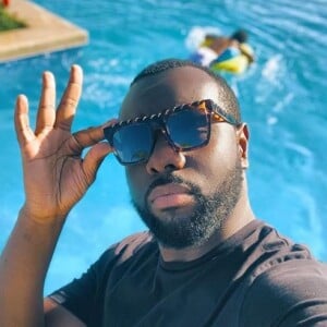 Gims s'affiche sans lunettes sur son compte Instagram ( Juillet 2019).