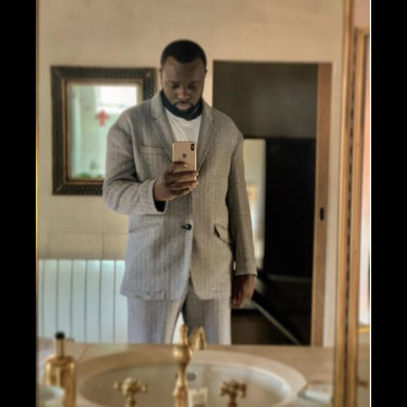 Gims s'affiche sans lunettes sur son compte Instagram ( Juillet 2019).