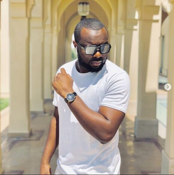 Gims s'affiche sans lunettes sur son compte Instagram ( Juillet 2019).