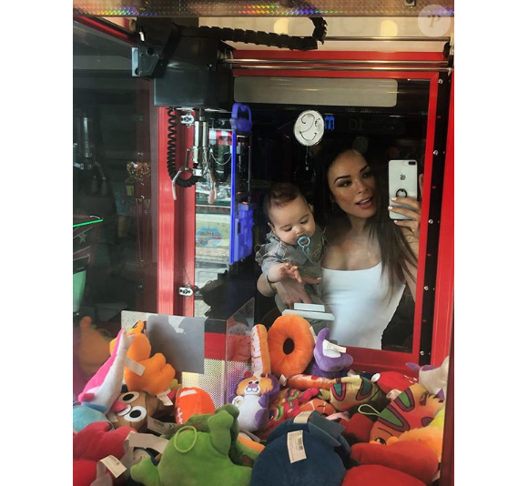 Tara Damiano avec son fils Mayron, le 16 juin 2019