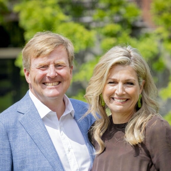 Le roi Willem-Alexander des Pays-Bas, la reine Maxima et leurs filles la princesse héritière Catharina-Amalia, la princesse Alexia et la princesse Ariane ont posé dans les jardins du palais Huis ten Bosch, leur résidence à La Haye, le 19 juillet 2019 lors de la traditionnelle séance photo des vacances d'été avec la presse.