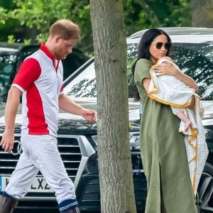 Le prince Harry, duc de Sussex, Meghan Markle, duchesse de Sussex et leur fils Archie Harrison Mountbatten-Windsor lors d'un match de polo de bienfaisance King Power Royal Charity Polo Day à Wokinghan, comté de Berkshire, Royaume Uni, le 10 juillet 2019.