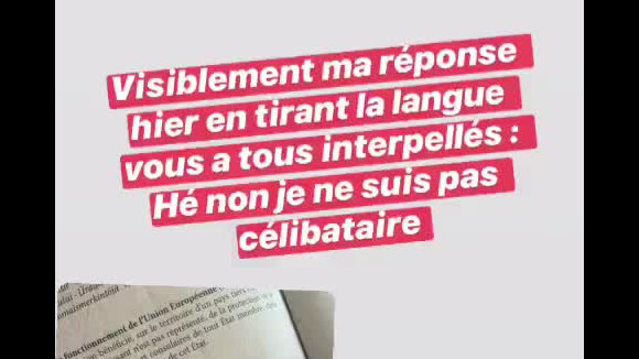Jade Foret, dans une story Instagram du 29 juillet 2019, a démenti être célibataire comme elle le prétendait quelques heures plus tôt dans une précédente story, ajoutant une photo de la mention "épouse d'Arnaud Lagardère" dans son passeport.