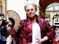 Marianne James volée en pleine rue lors de ses vacances en Italie