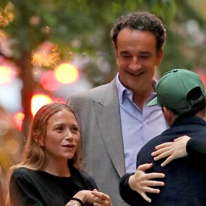 Olivier Sarkozy - Les soeurs Mary-Kate et Ashley Olsen fêtent leur anniversaire (33 ans) à New York le 13 juin 2019.