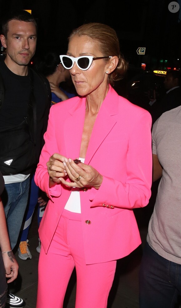 Exclusif - Céline Dion arrive à son hôtel à Londres, le 4 juillet 2019.