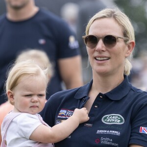 Zara Tindall (Phillips) et sa fille Lena Tindall lors du Festival of British Eventing à Gatcombe Park le 3 août 2019.