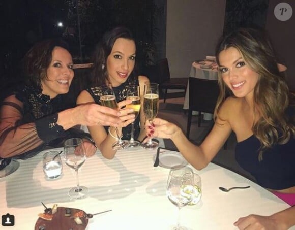 Iris Mittenaere, sa soeur Cassandre et sa maman Laurence - Instagram, 2017