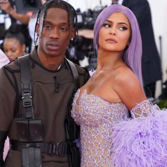 Travis Scott et sa compagne Kylie Jenner - Arrivées des people à la 71ème édition du MET Gala (Met Ball, Costume Institute Benefit) sur le thème "Camp: Notes on Fashion" au Metropolitan Museum of Art à New York, le 6 mai 2019.