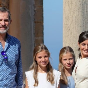 Le roi Felipe VI d'Espagne, la reine Letizia et leurs filles la princesse Leonor des Asturies et l'infante Sofia ont visité le 8 août 2019 la maison-musée Son Marroig entre Valdemosa et Deia, à Majorque, qui honore la mémoire de l'archiduc Louis-Salvador de Habsbourg-Lorraine, grand découvreur de la Méditerranée et amoureux de Majorque.