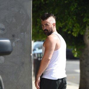 Exclusif - Colin Farrell torse nu à la sortie de la salle de gym après deux heures de sport intensif à Los Angeles le 7 août 2019.