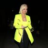 Bebe Rexha est allée dîner au restaurant Craig's à West Hollywood. Elle porte une veste jaune fluo, le 23 mars 2019.