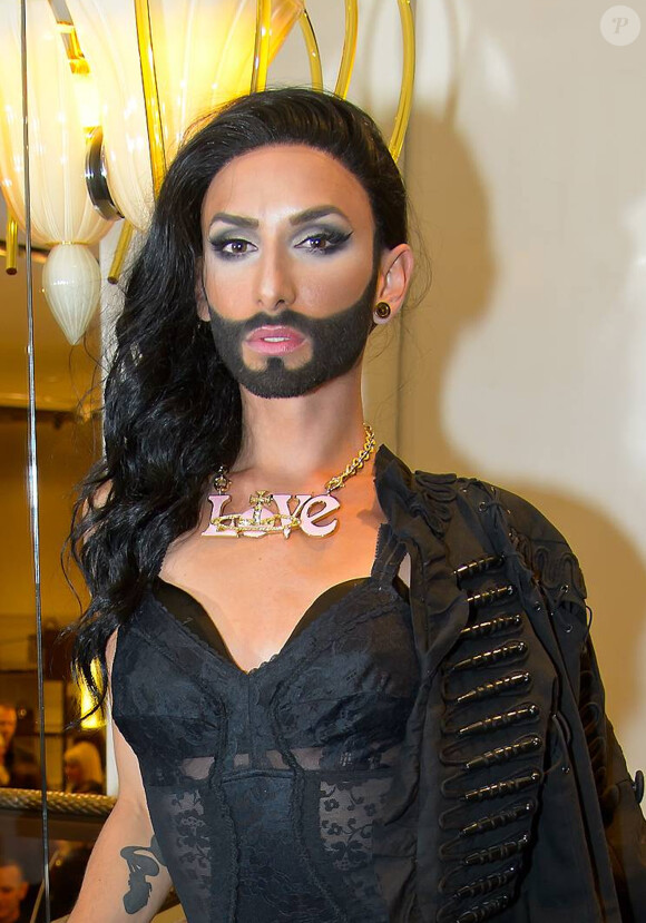 Conchita Wurst - Inauguration de la boutique Cavalli a Vienne, Autriche, le 24 mai 2013.