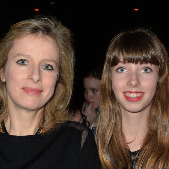 Karin Viard et sa fille Simone - People au défilé de mode Paul & Joe collection prêt-à-porter automne-hiver 2014/2015 à Paris, le 4 mars 2014.