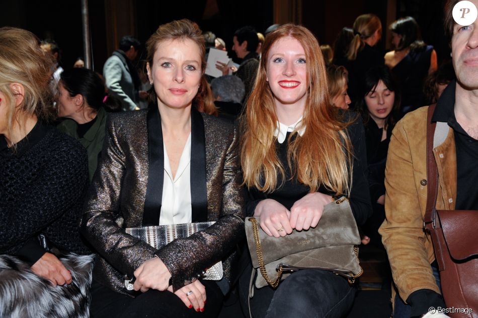 Karin Viard et sa fille ainée Marguerite - People au défilé de mode Lanvin prêt-à-porter ...