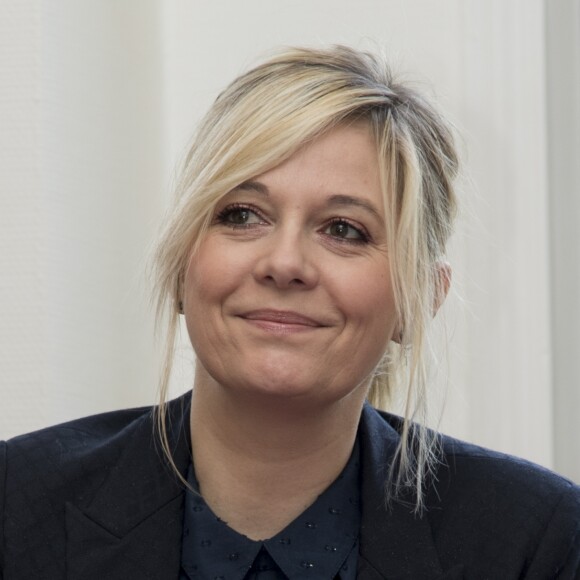 Flavie Flament lors de la remise du rapport de la mission de consensus sur les délais de prescription applicables aux crimes sexuels commis sur les mineurs au ministère à Paris, le 10 avril 2017.